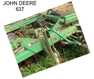 JOHN DEERE 637