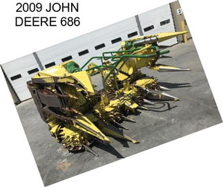 2009 JOHN DEERE 686