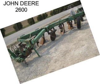 JOHN DEERE 2600