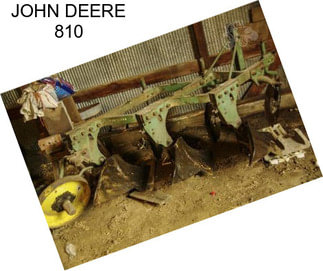 JOHN DEERE 810