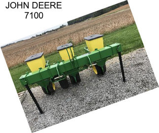 JOHN DEERE 7100