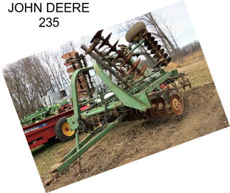 JOHN DEERE 235