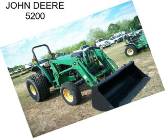 JOHN DEERE 5200