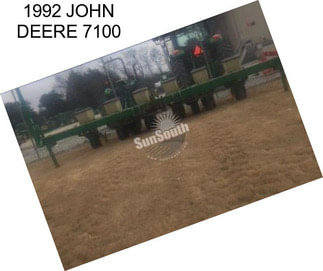 1992 JOHN DEERE 7100