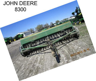 JOHN DEERE 8300