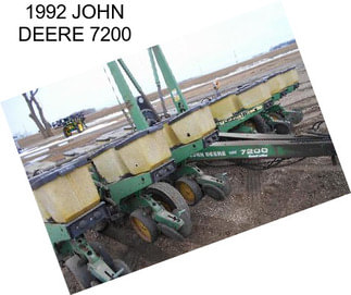 1992 JOHN DEERE 7200