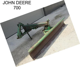 JOHN DEERE 700