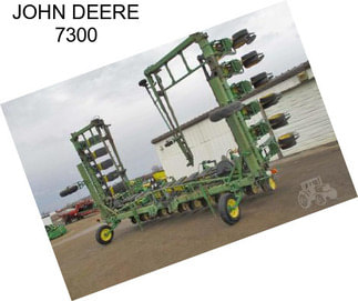 JOHN DEERE 7300