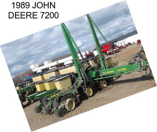 1989 JOHN DEERE 7200