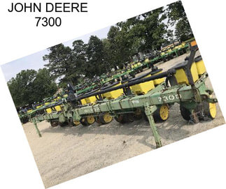 JOHN DEERE 7300