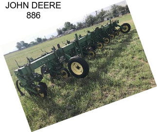 JOHN DEERE 886