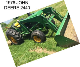 1976 JOHN DEERE 2440