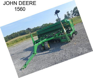 JOHN DEERE 1560