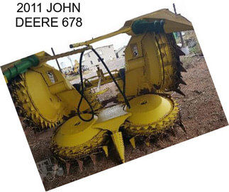 2011 JOHN DEERE 678