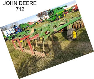 JOHN DEERE 712