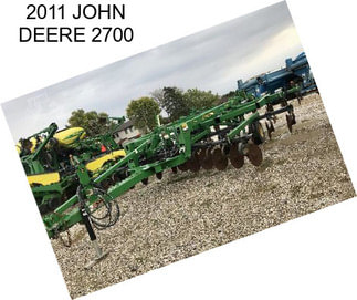 2011 JOHN DEERE 2700