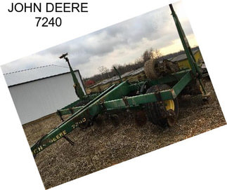 JOHN DEERE 7240