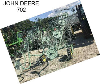 JOHN DEERE 702