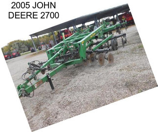 2005 JOHN DEERE 2700