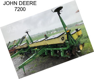 JOHN DEERE 7200