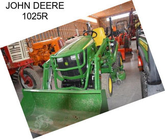 JOHN DEERE 1025R