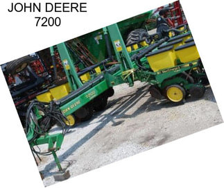 JOHN DEERE 7200