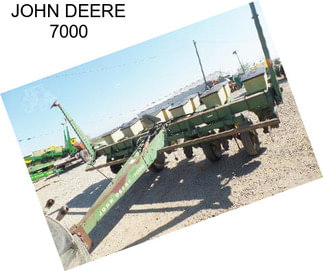 JOHN DEERE 7000