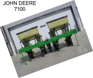 JOHN DEERE 7100