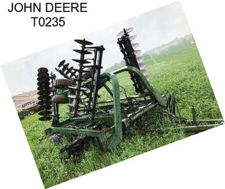 JOHN DEERE T0235