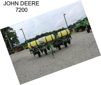 JOHN DEERE 7200