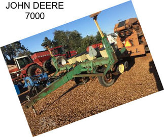 JOHN DEERE 7000