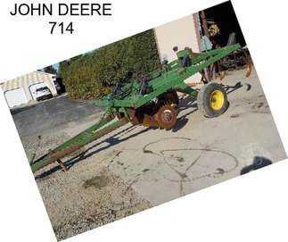 JOHN DEERE 714