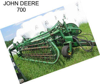 JOHN DEERE 700