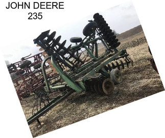 JOHN DEERE 235