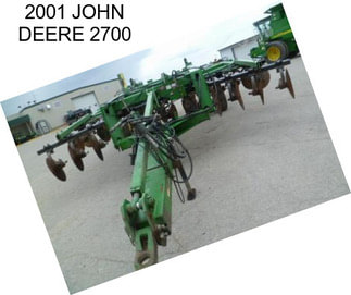 2001 JOHN DEERE 2700