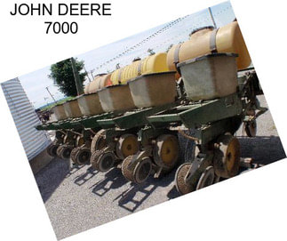 JOHN DEERE 7000