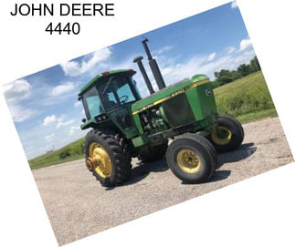 JOHN DEERE 4440