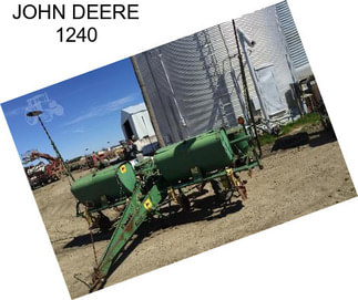 JOHN DEERE 1240