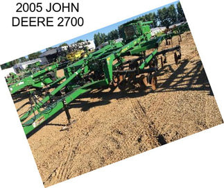 2005 JOHN DEERE 2700