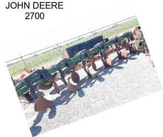 JOHN DEERE 2700