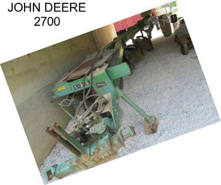 JOHN DEERE 2700