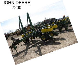 JOHN DEERE 7200