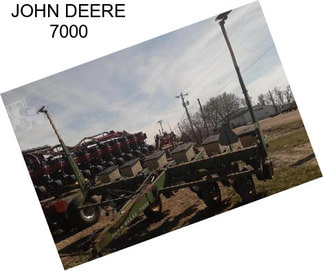 JOHN DEERE 7000