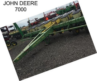 JOHN DEERE 7000