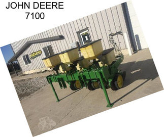 JOHN DEERE 7100