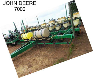 JOHN DEERE 7000