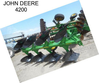 JOHN DEERE 4200