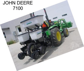 JOHN DEERE 7100