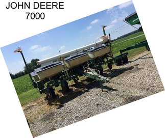 JOHN DEERE 7000