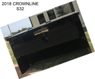 2018 CROWNLINE S32